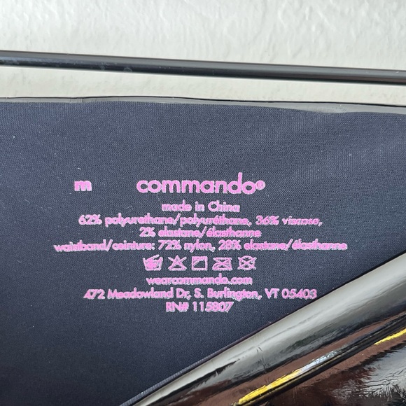 NEW Commamdo Perfect Control Patent Leather Legging Black medium - Picture 9 of 11